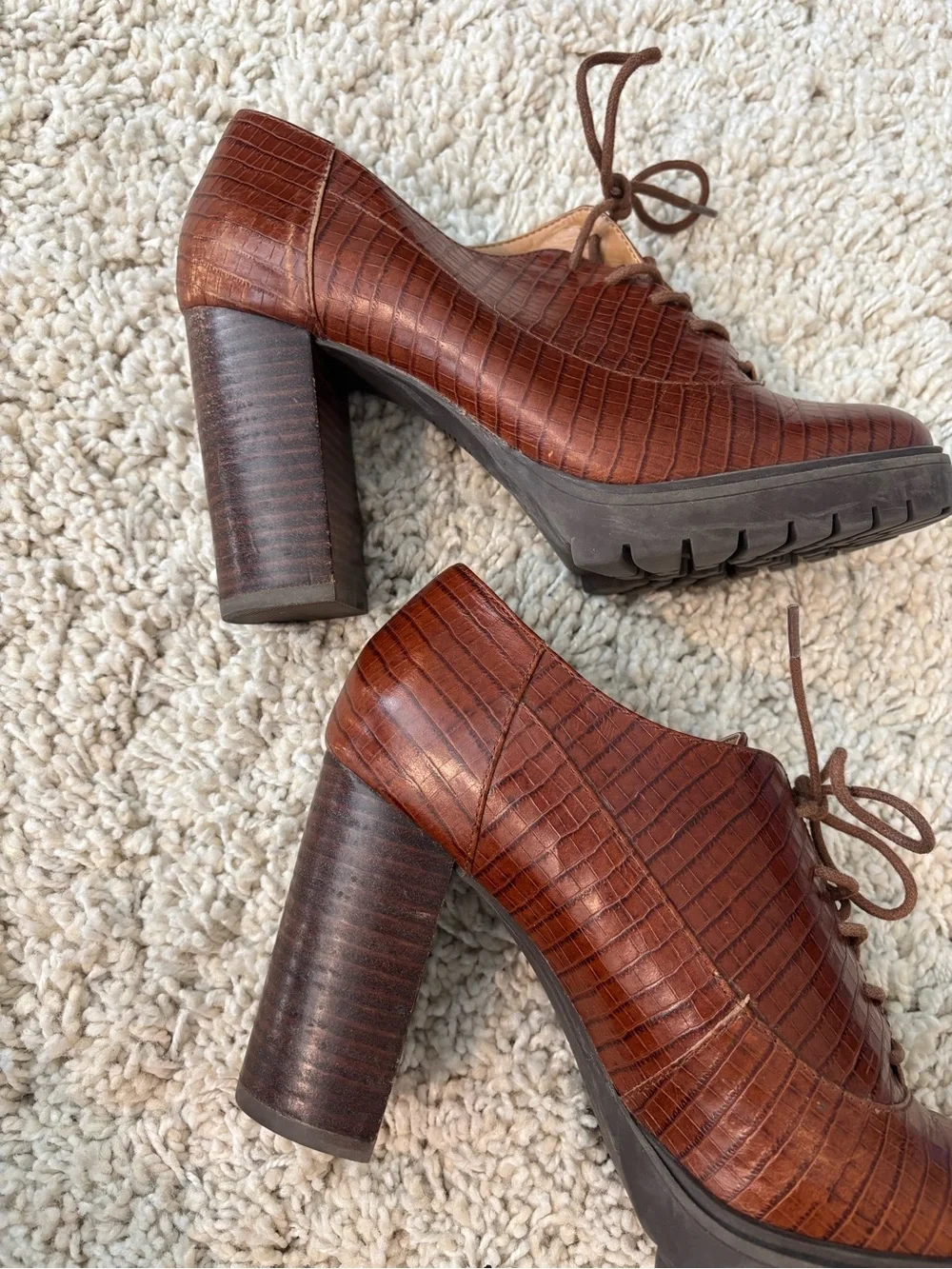 Nine West Brown Embossed Oxford Laced Heels Size 7.5